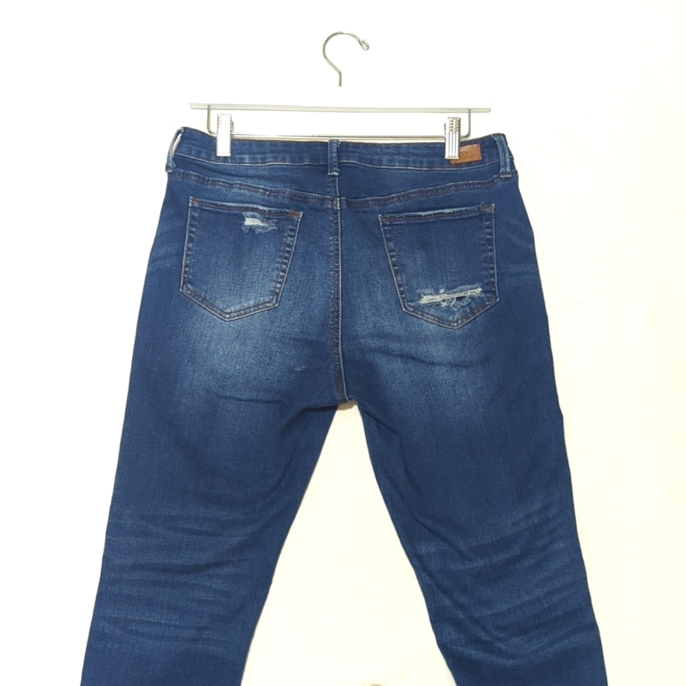 Simple Society | Skinny Jeans Capri | Raw Hem | Stretchy | Bohemian | Chic | Y2K - Picture 5 of 8